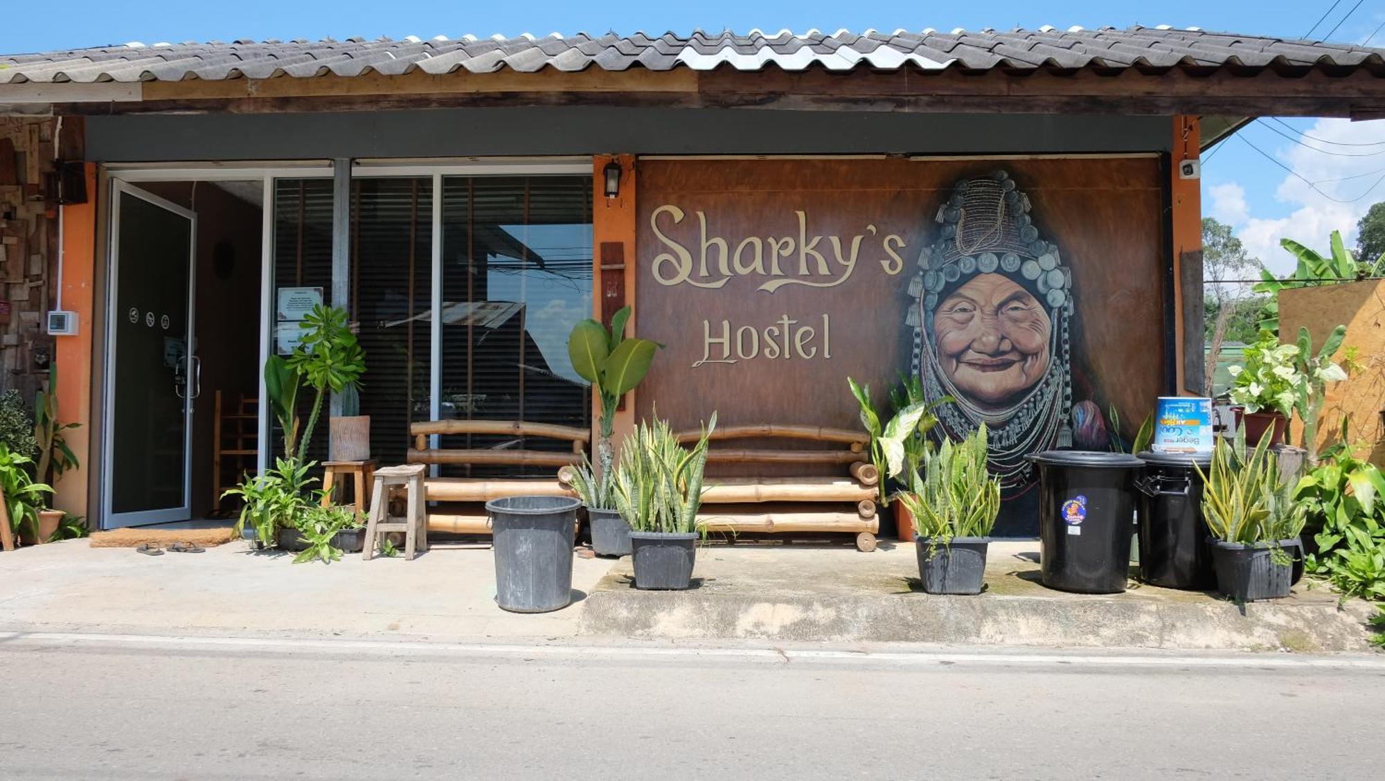 Sharky'S Hostel パーイ エクステリア 写真